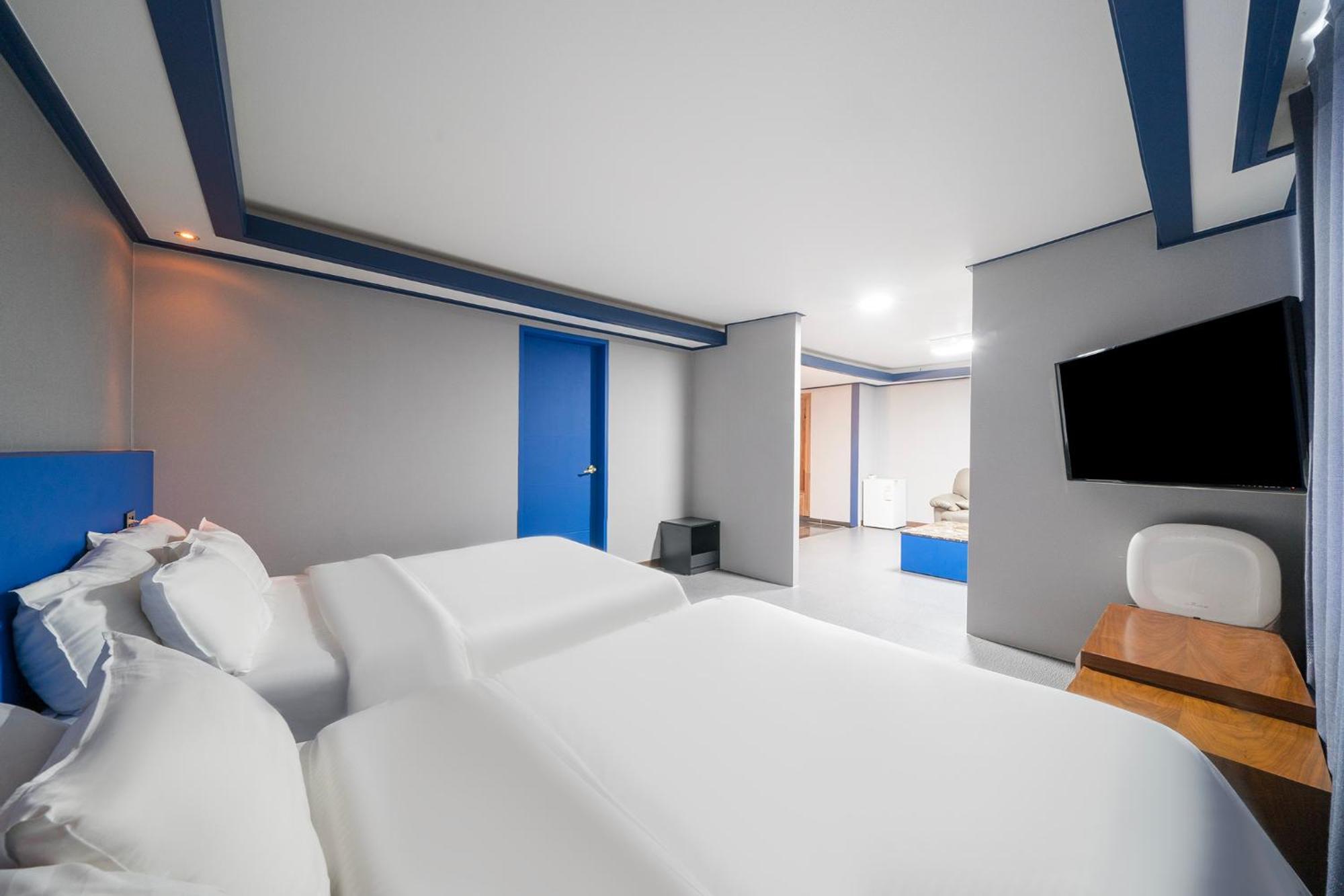 Noblesse Hotel Чеджудо Экстерьер фото