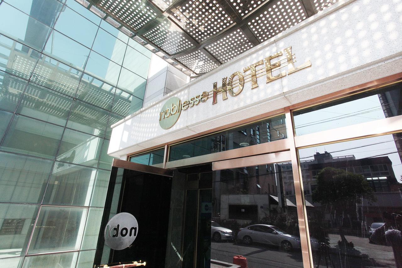 Noblesse Hotel Чеджудо Экстерьер фото