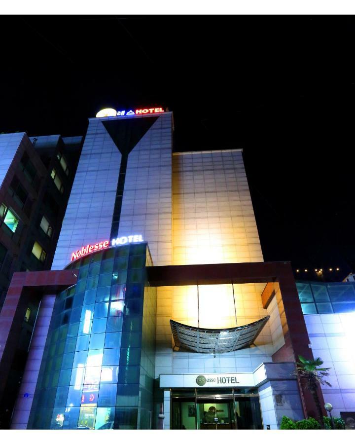 Noblesse Hotel Чеджудо Экстерьер фото